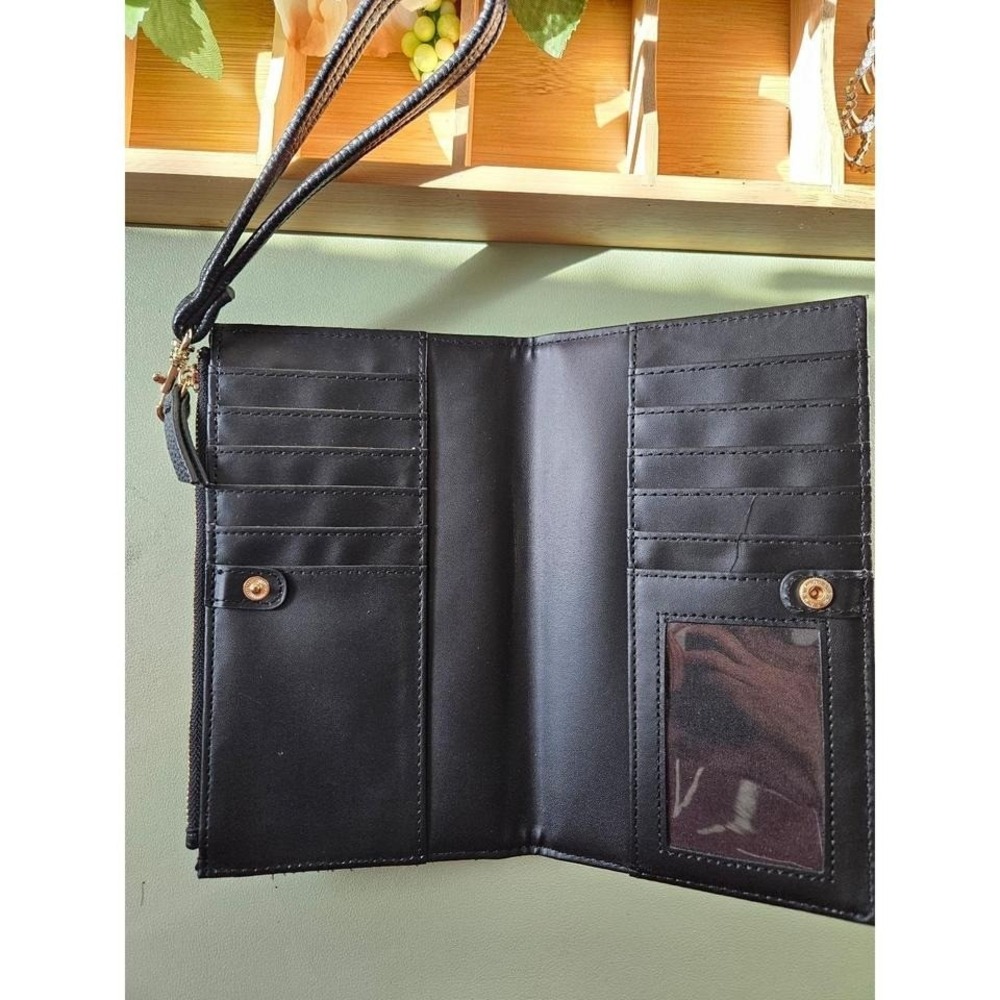 Black womens wallet‎ - Picture 2 of 2